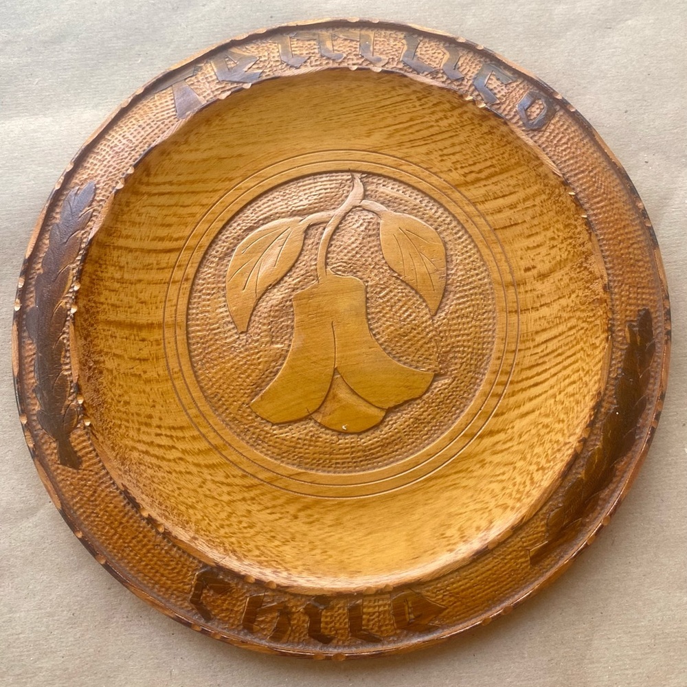 Lovely Vintage Wooden Hand-Carved Flower-Accent and Leaves Plate - Chile